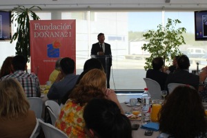 Francisco Ruiz ofrece la Universidad como ‘punto de encuentro entre Doñana y la agricultura’ en el Foro de la Empresa Sostenible