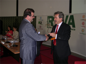 Entrega del premio a la página web de la Asociación