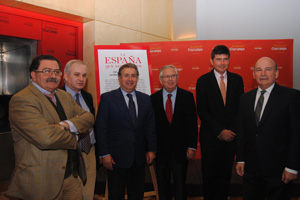 La Fundación Cruzcampo presenta el libro »La España que necesitamos. Del 20-N a 2020»