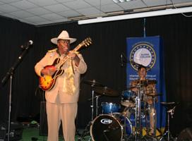 Gran concierto de Blues de Eugene Hideaway Bridges