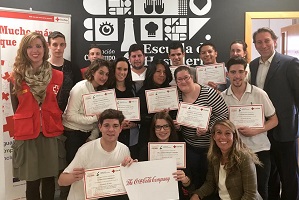 Cruz Roja y la Fundación Cruzcampo forman y orientan laboralmente a 15 jóvenes en riesgo de exclusión