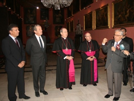 Inaugurada la iluminación de los salones nobles del Palacio Arzobispal de Sevilla