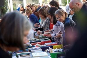 XIII Mercadillo de los Libros Solidarios a beneficio de la Fundación Cudeca