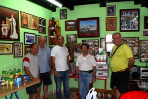 La Asociación Cultural Casa de Espejo en Córdoba hace una importante donación de alimentos a la Fundación Prolibertas Córdoba