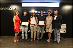 La Fundación Ayesa premia a los mejores alumnos del IES Polígono Sur