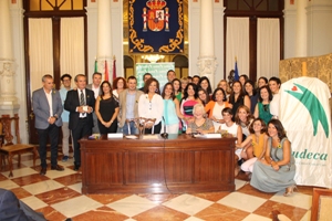 La Fundación Cudeca celebra un acto homenaje  en su décimo aniversario de la Unidad de Ingresos