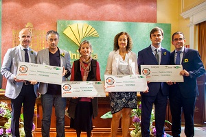 La Fundación Unicaja entrega los más de 28.000 euros recaudados en la carrera  ‘Ciudad de Málaga’