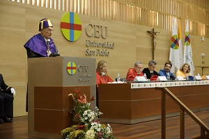 El sevillano Emilio Herrera recibe la Medalla al Mérito de la Universidad CEU San Pablo