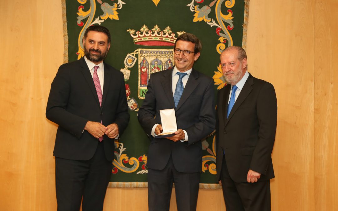 La Fundación Cruzcampo recibe la Placa de Honor de la Provincia de Sevilla