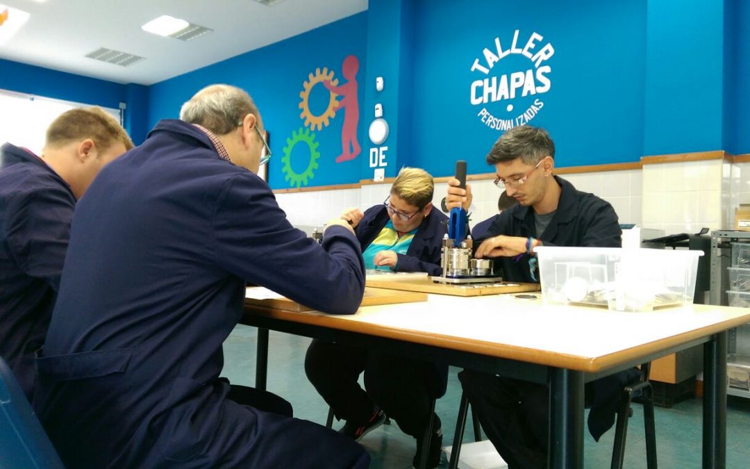 Upacesur pone en marcha un taller de pre-laboral de fabricación de chapas