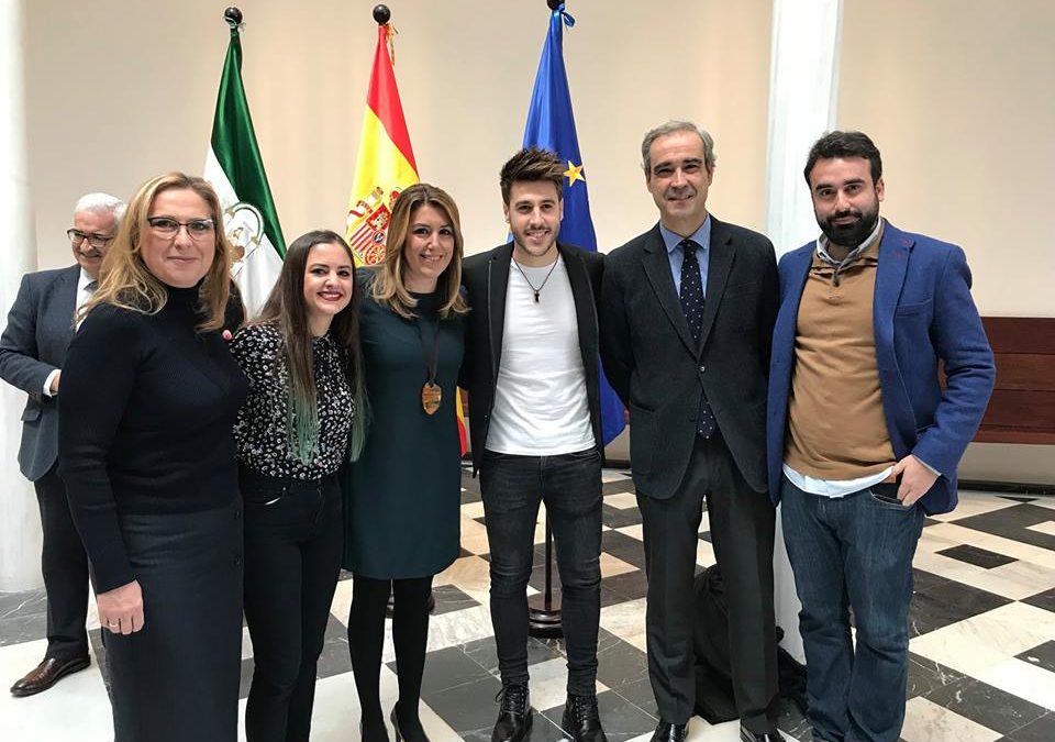 El Instituto Andaluz de la Juventud premia a la Fundación Antonio Gala