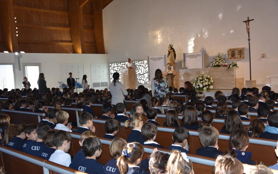 El Colegio CEU San Pablo Sevilla celebra el día de la Inmaculada