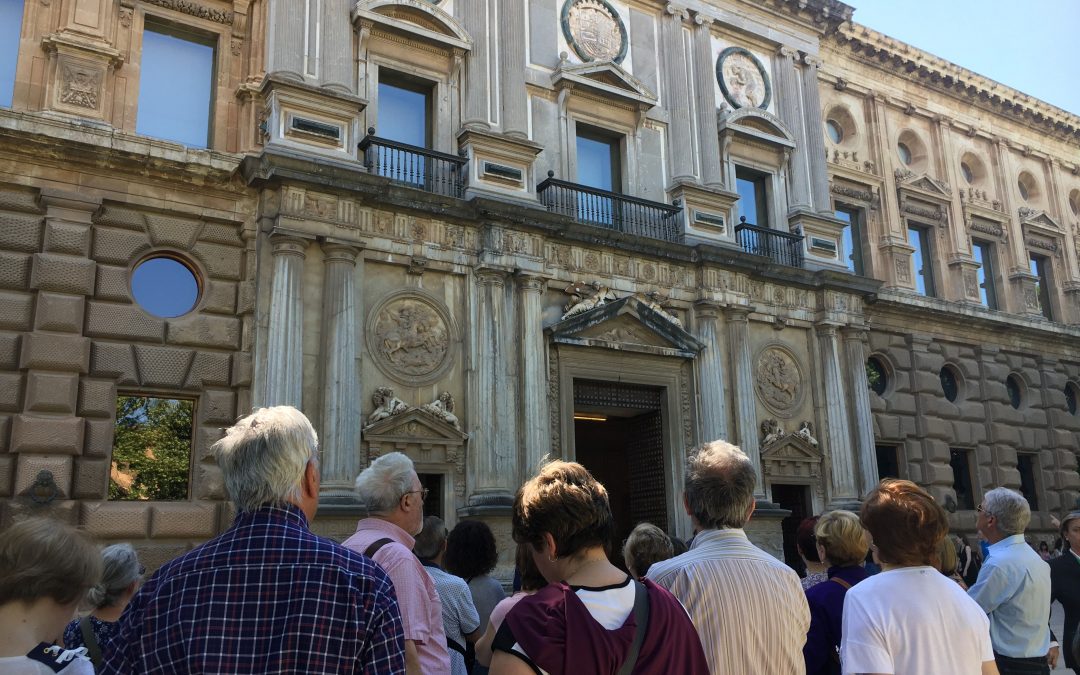 Éxito de participación en los paseos por la Granada de Carlos V organizados por Fundación AguaGranada