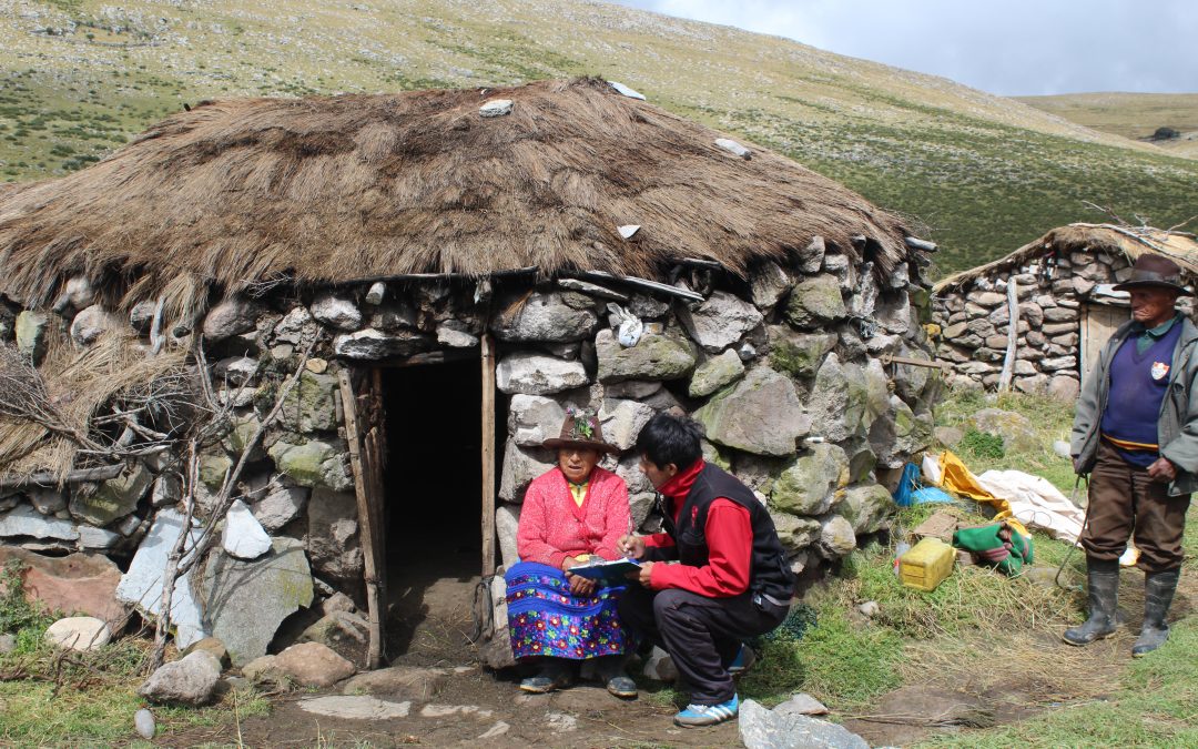 Madre Coraje, el Ayuntamiento de Cádiz y 26 familias peruanas combaten la dureza climatológica