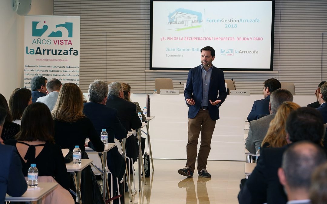 El economista Juan Ramón Rallo apuesta por reformas en el mercado educativo, laboral y el sector público en el Forum Gestión Arruzafa