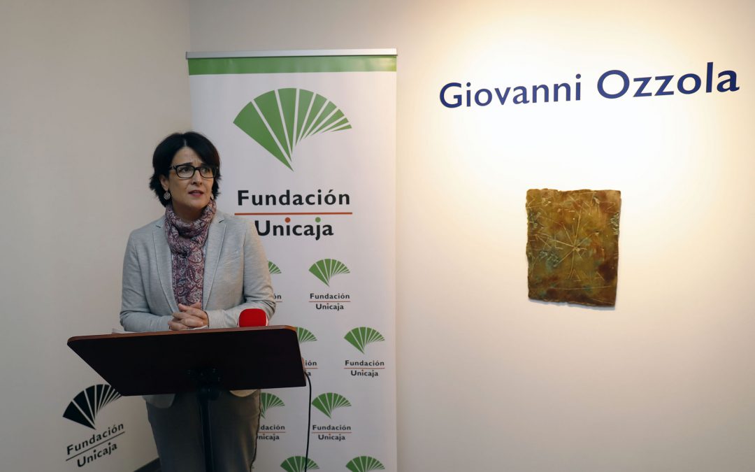 El artista italiano Giovanni Ozzola expone su obra en la Sala Unicaja de Exposiciones Siglo