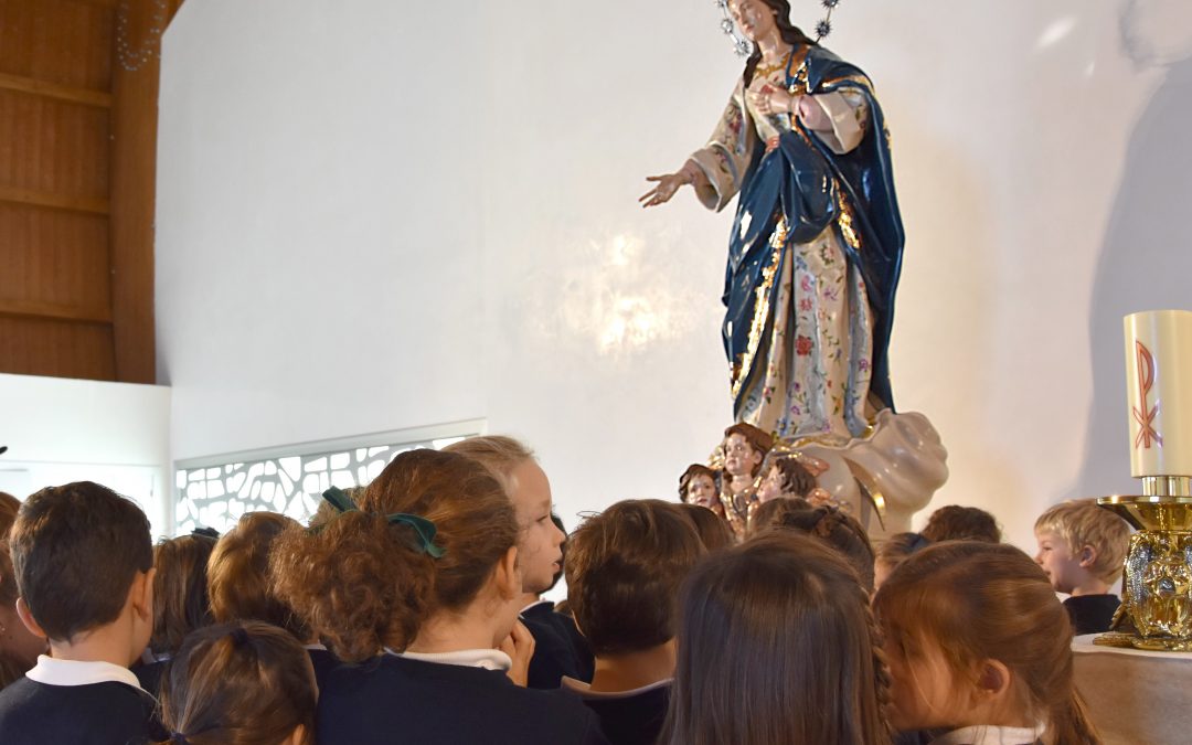 Nueva imagen de la Inmaculada para el Colegio CEU San Pablo Sevilla