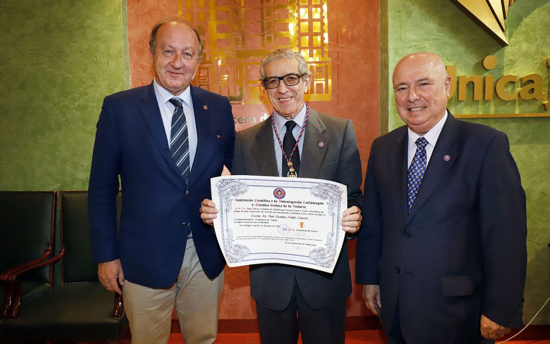 Braulio Medel, presidente de la Fundación Unicaja, nombrado Académico de Honor de la Institución Carlomagno