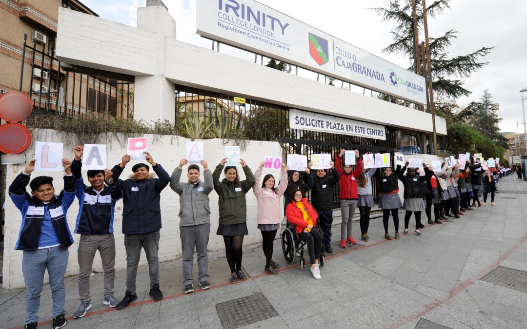 El colegio CajaGranada celebra el Día de la Paz y de la No violencia