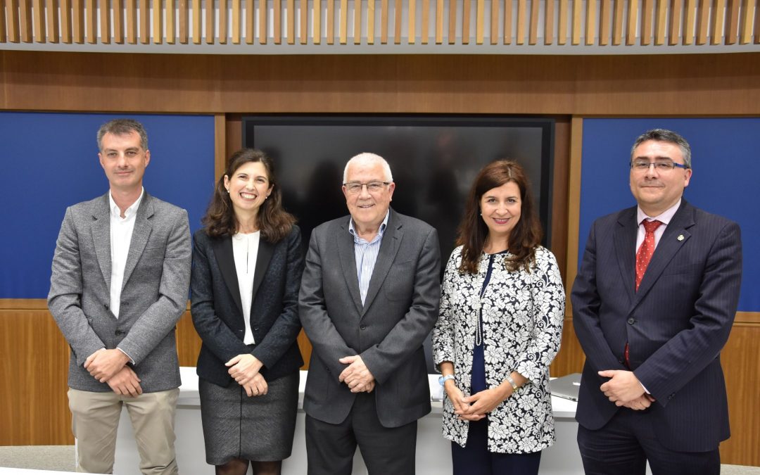 Abel Moreno clausura el I Ciclo de Conferencias sobre Música Procesional en CEU Andalucía