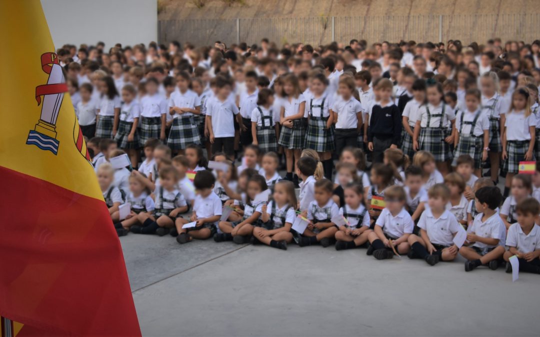El Colegio CEU San Pablo Sevilla conmemora el Día de la Fiesta Nacional