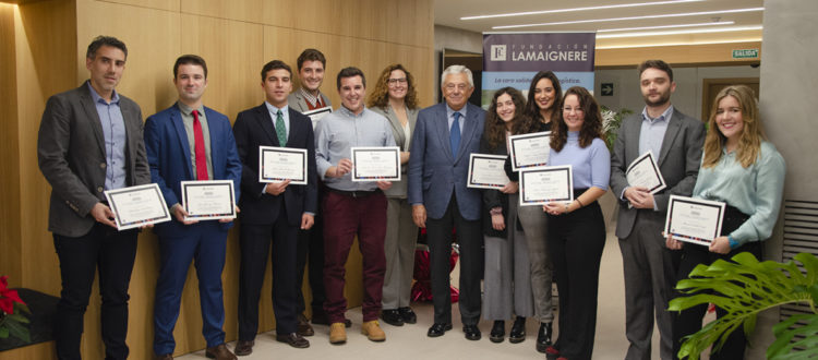 El presidente de la Fundación Lamaignere hace entrega de los diplomas del II Curso Transitario