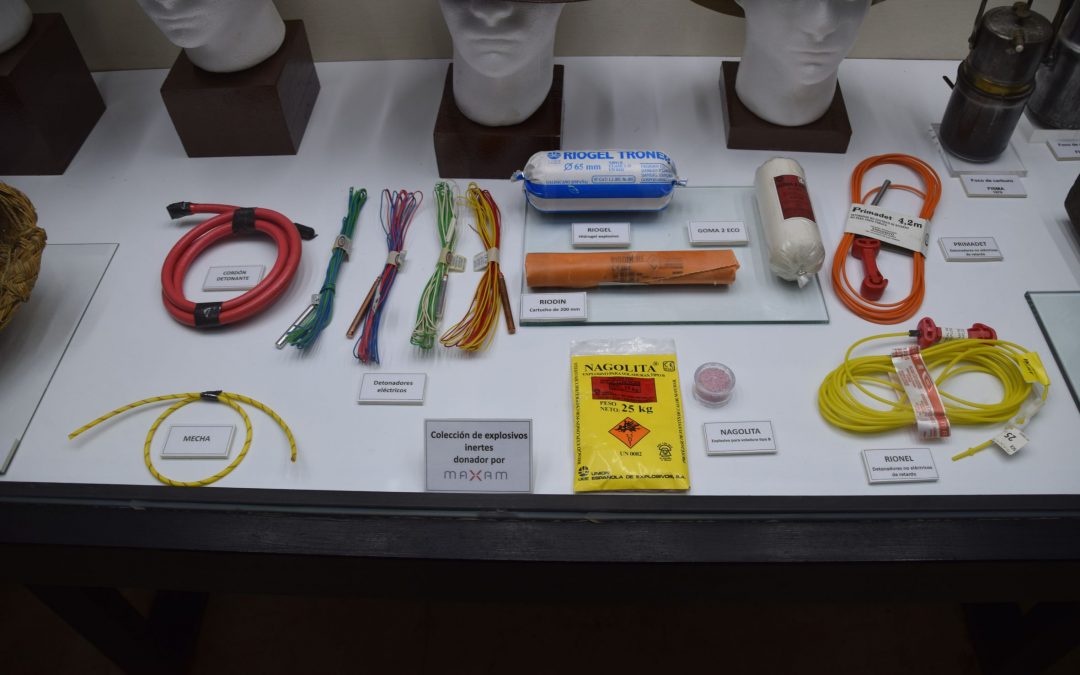 MAXAM dona al Museo Minero de Riotinto una colección de explosivos inertes