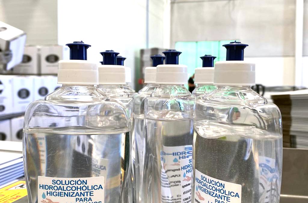 La Fundación Cruzcampo facilita a bares y restaurantes de Sevilla más de 7.000 botellas de solución hidroalcólica