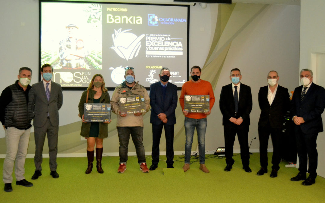 Bankia, CajaGranada Fundación y la Fundación Miguel García Sánchez entregan a 10 agricultores el ‘I Premio a la Excelencia y Buenas Prácticas’