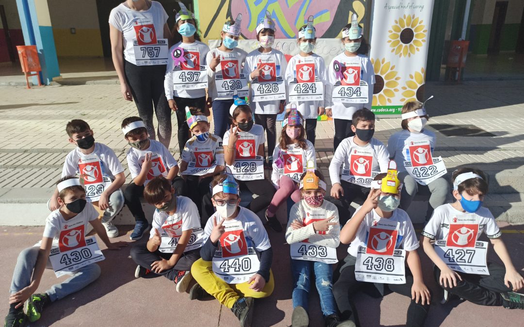 7 centros educativos al unísono, con un mismo propósito y con un mismo fin celebraron una carrera por la paz a beneficio de la Fundación Cudeca.