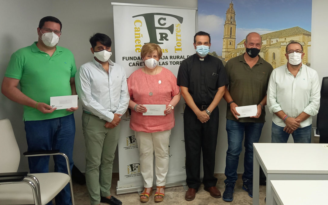 Fundación Caja Rural de Cañete de las Torres colabora con hermandades y asociaciones de Bujalance