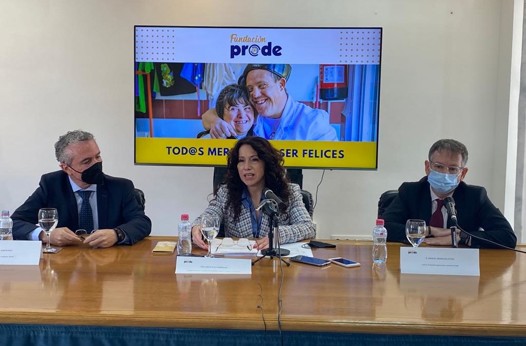 Rocío Ruiz, consejera de igualdad, políticas sociales y conciliación visita Fundación PRODE para la entrega del reconocimiento EFQM 500 y conocer  su modelo de gestión