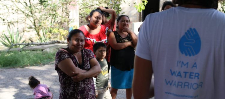 Gran paso en el proyecto «The Social Water». Primera entrega de 50 filtros purificadores de agua