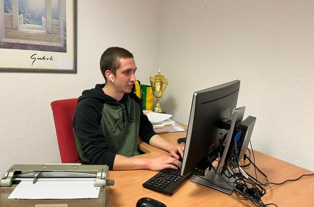 Jesús Gómez, alumni del Centro de Estudios Profesionales CEU: “La atención personalizada que recibí marcó mi formación académica”