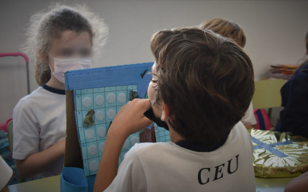 Los alumnos de Educación Primaria del Colegio CEU San Pablo Sevilla participan en la I Feria Matemática del centro