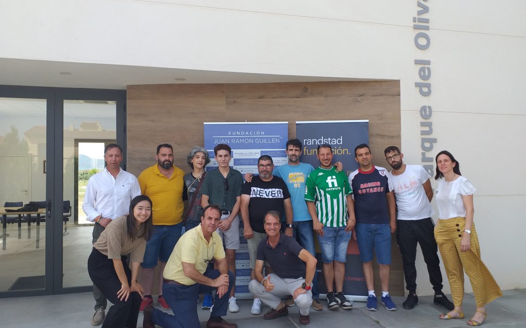15 vecinos de La Roda de Andalucía (Sevilla) se especializan en el cultivo del olivar ecológico gracias al programa Solidarios Coosur