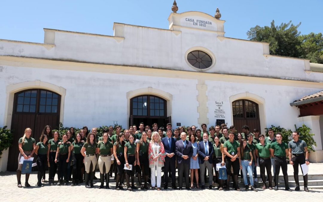 Un total de 22 alumnos completan su formación especializada en la Real Escuela Andaluza del Arte Ecuestre