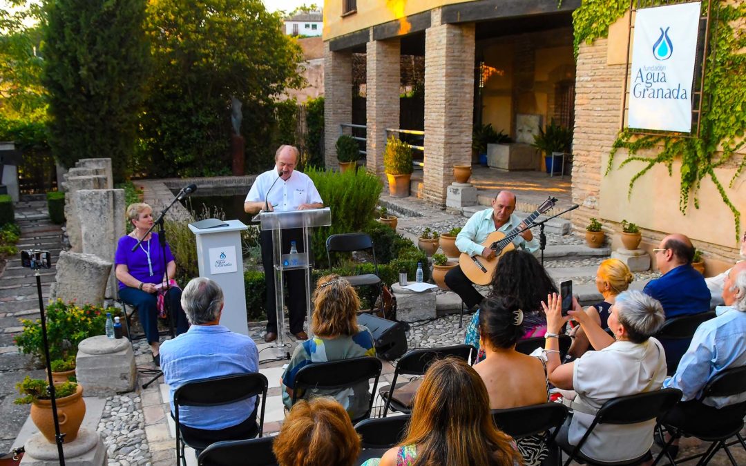 La Fundación AguaGranada rinde homenaje al poeta Benítez Carrasco con tres recitales y ediciones de su obra