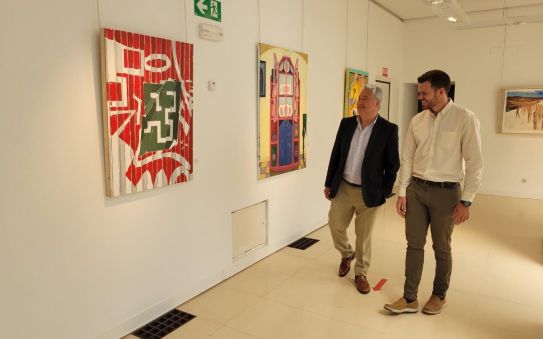 Inaugurada la exposición «Una señal en el corazón» en Alcalá de Henares