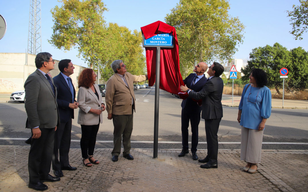 El Ayuntamiento de Sevilla rinde homenaje a Doña María García Montero, impulsora de la Fundación Doña María