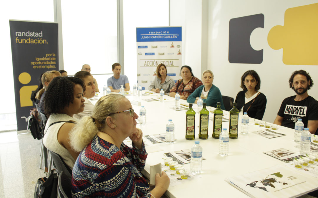 15 personas en situación vulnerable participan en el primer taller presencial de Solidarios Coosur