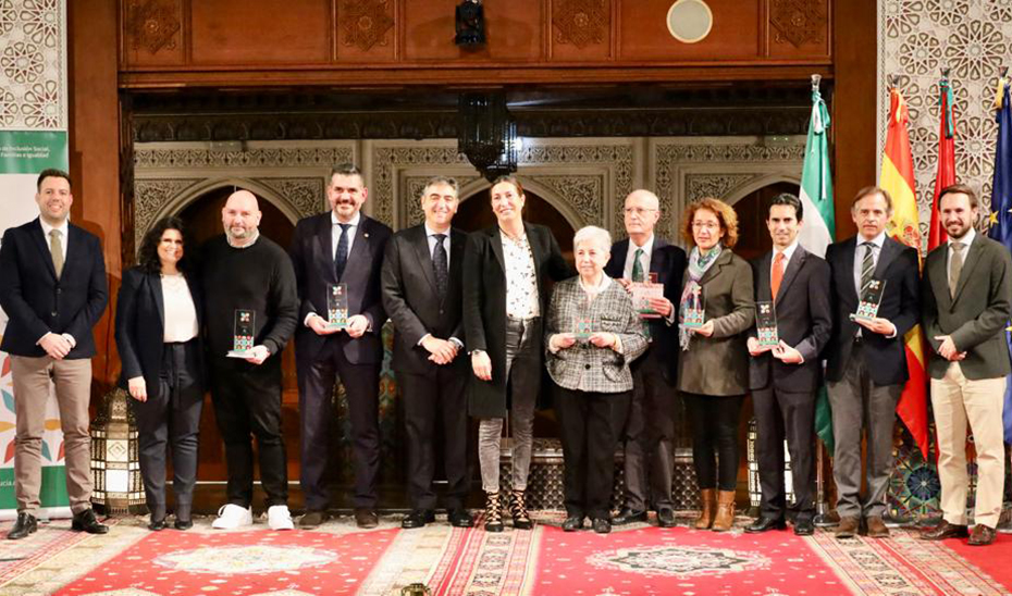 Emet Arco Iris recibe el Premio Andalucía sobre Migraciones 2022 en la modalidad Programas de Sensibilización y/o Interculturalidad en la Red