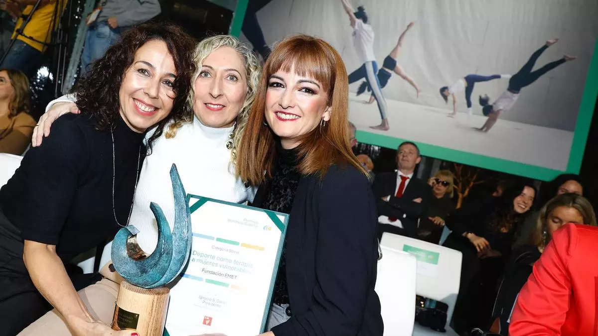 Iberdrola otorga a la Fundación EMET el Premio ‘Supera Social’ por la integración de la mujer a través del deporte