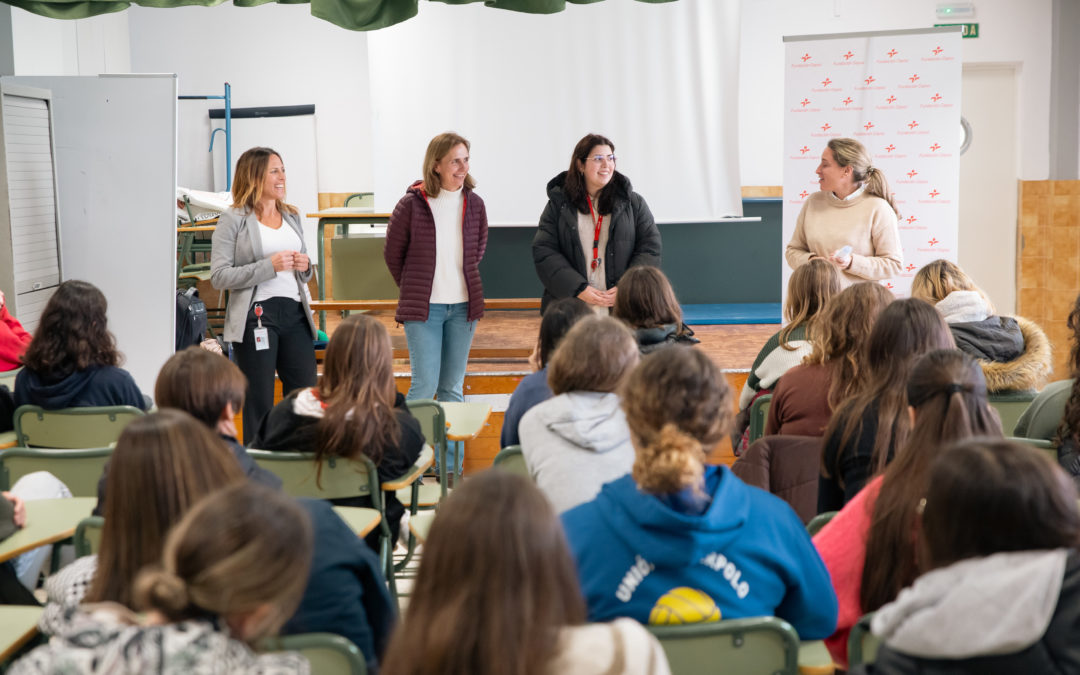 Fundación Cepsa y Fundación Inspiring Girls llevan sus paneles inspiradores a los jóvenes de San Roque para fomentar las carreras tecnológicas