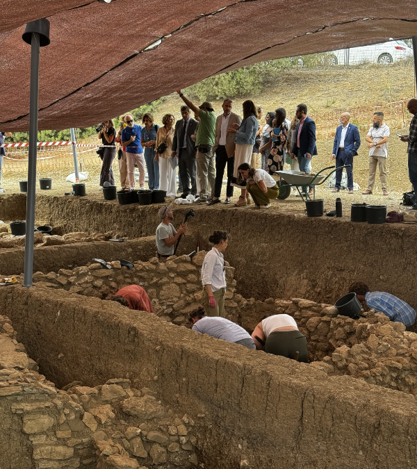 Fundación Málaga impulsa las investigaciones arqueológicas en el Cerro del Villar