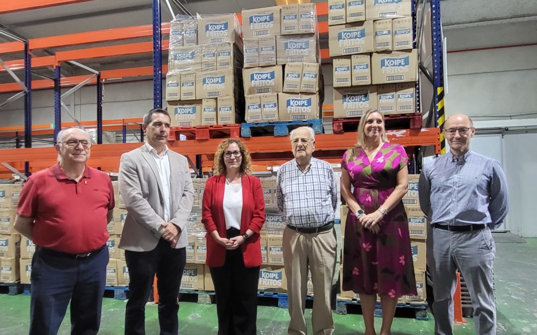 Fundación Cepsa, Mancomunidad de Municipios y Arcgisa donan más de 4.800 litros de aceite al Banco de Alimentos