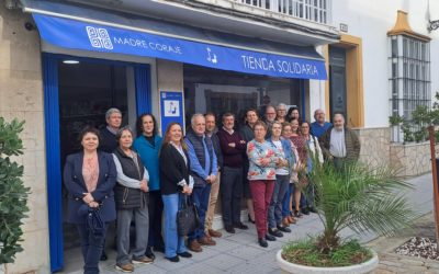 Madre Coraje reinaugura en la calle Ancha de Puerto Real su reformada tienda solidaria «donde cada compra cambia vidas»