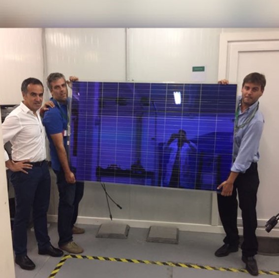 Ghenova desarrolla innovadores paneles híbridos fotovoltaicos y termosolares
