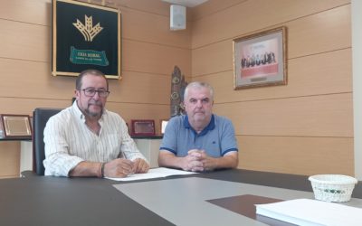 Fundación Caja Rural de Cañete de las Torres renueva el convenio con la Asociación de Familiares de Enfermos de Alzheimer